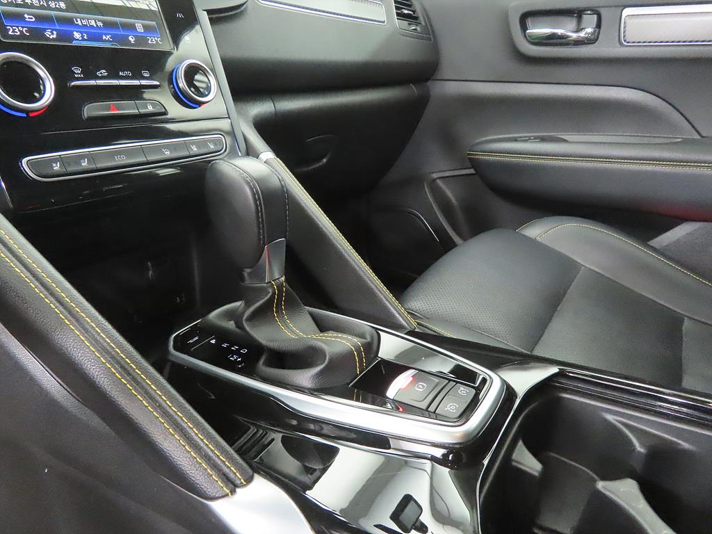 SAMSUNG QM6 - Vista 11