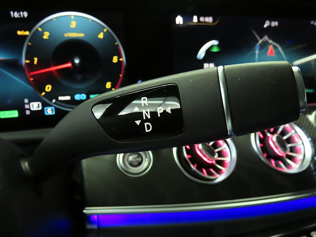 Mercedes Benz CLS Class - Vista 12