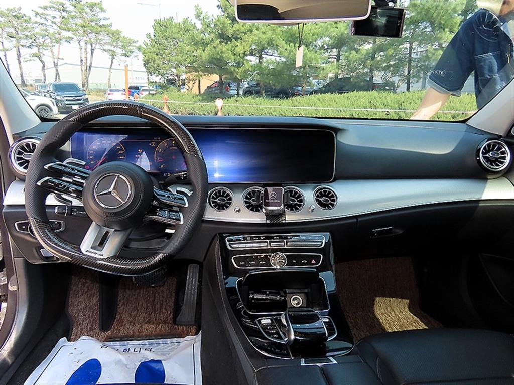 Mercedes Benz E class - Vista 7