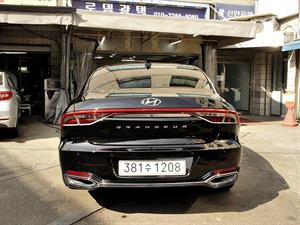 HYUNDAI Grandeur - Vista 6