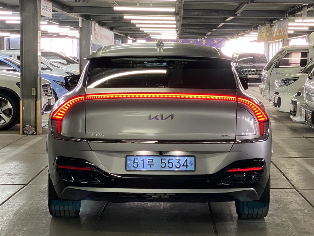 KIA EV6 - Vista 4