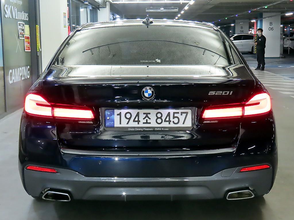 BMW 5 Series - Vista 5