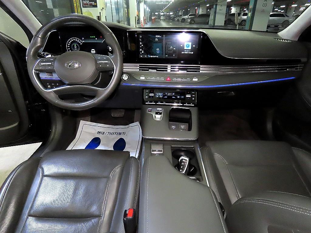 HYUNDAI Grandeur - Vista 10