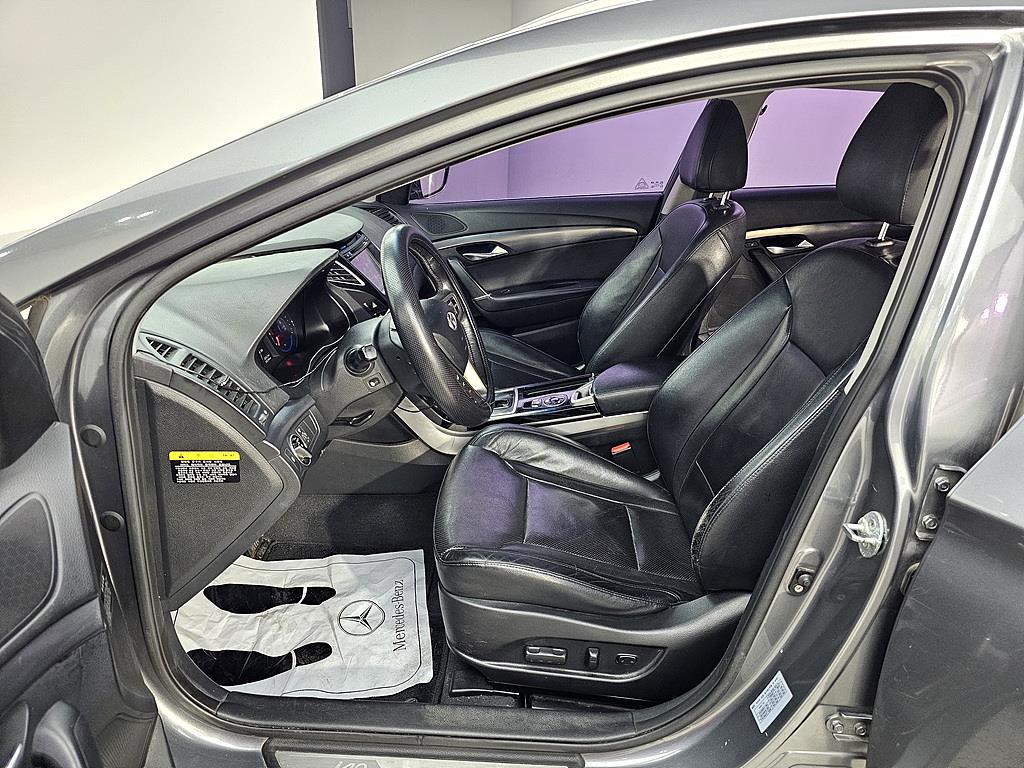 HYUNDAI i40 - Vista 7