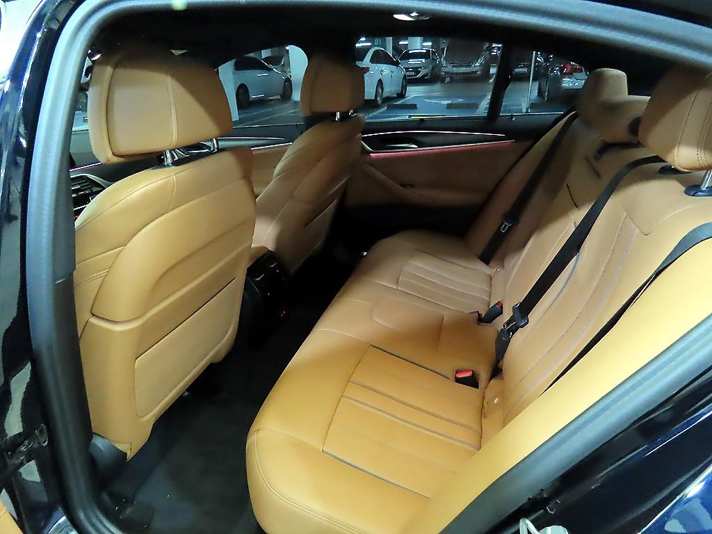 BMW 5 Series - Vista 7