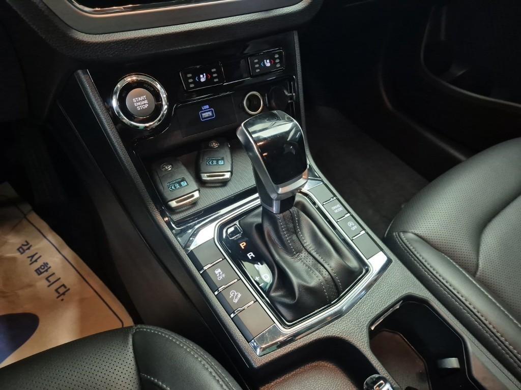 Ssangyong Korando - Vista 8