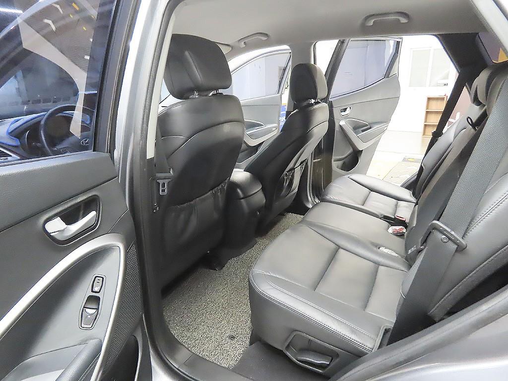 HYUNDAI Santa Fe 2016 Gris - Importación desde Corea - HF Imports Iquique - Foto 10