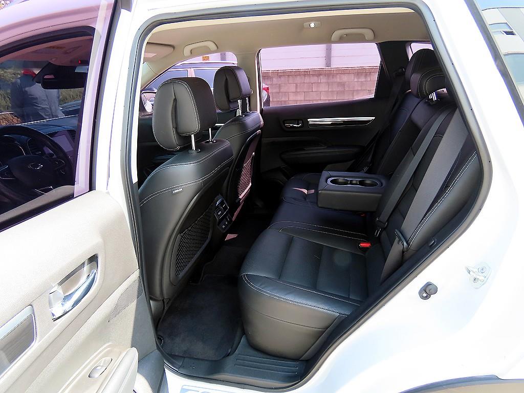 SAMSUNG QM6 - Vista 6