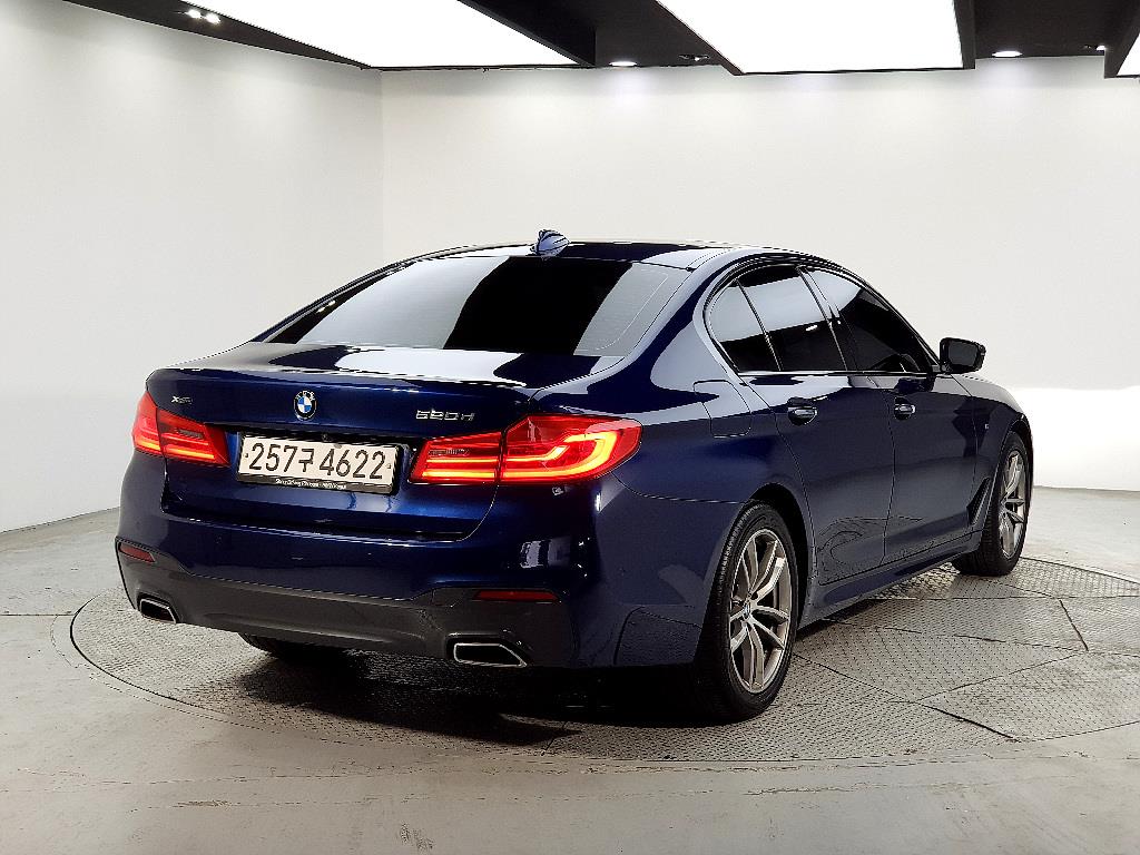 BMW 5 Series - Vista 4