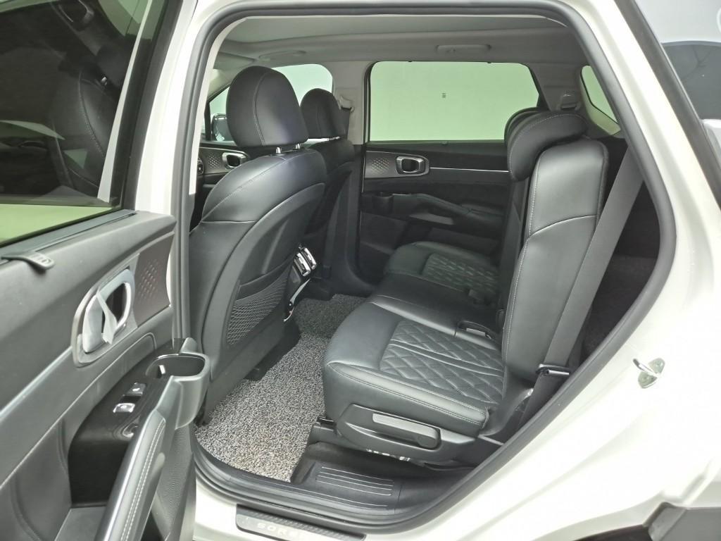 KIA Sorento 2023 Blanco - Importación desde Corea - HF Imports Iquique - Foto 13