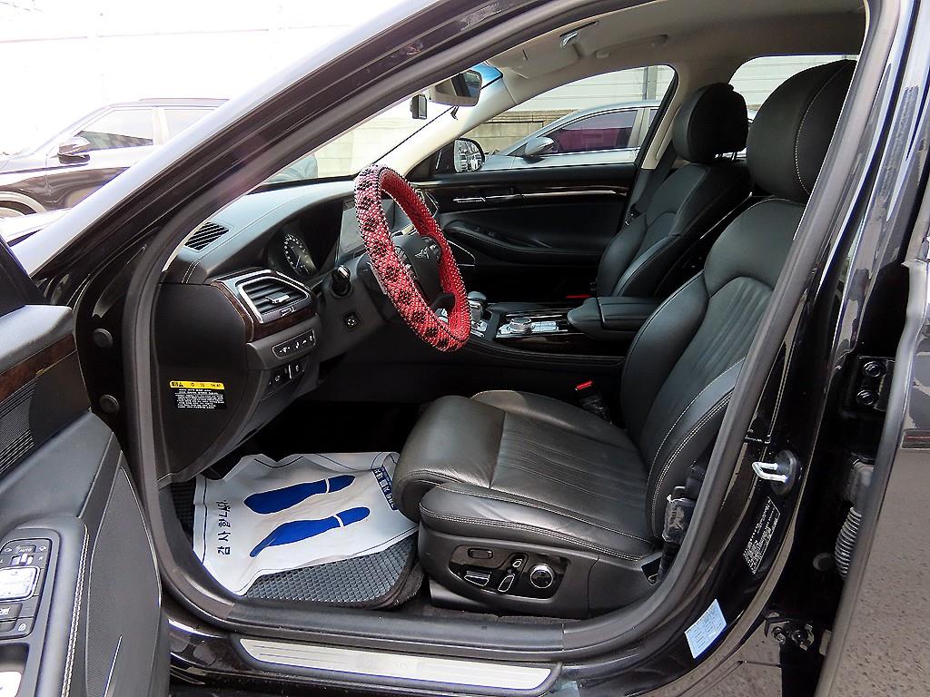 Genesis G90 - Vista 5