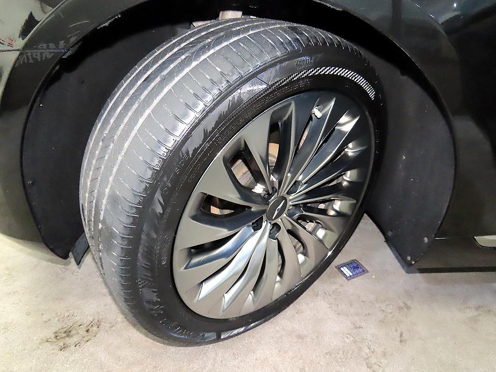 Genesis EQ900 2018 Negro - Importación desde Corea - HF Imports Iquique - Foto 20