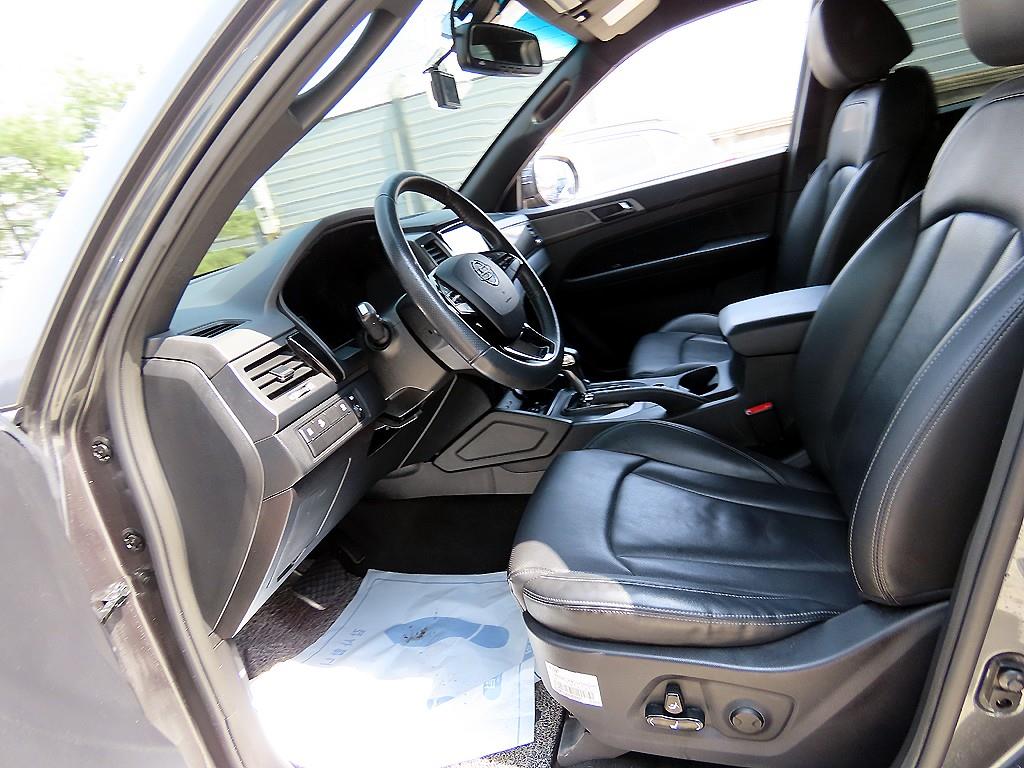 Ssangyong Rexton - Vista 5