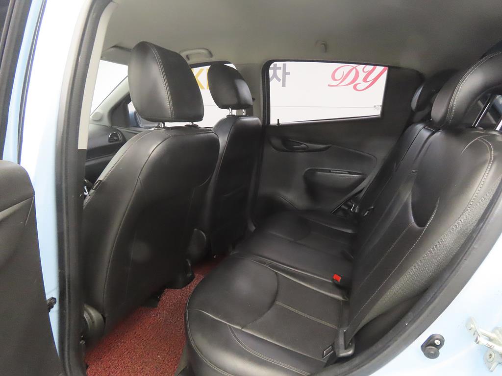 Chevrolet Spark - Vista 6