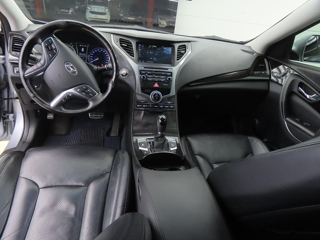 HYUNDAI Grandeur - Vista 7