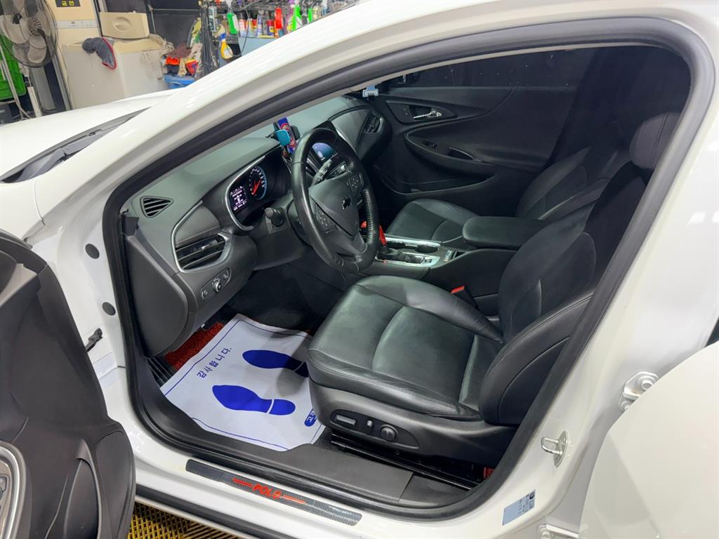 Chevrolet Malibu - Vista 5