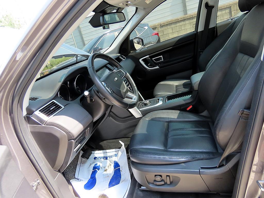 Land Rover Discovery Sports - Vista 5