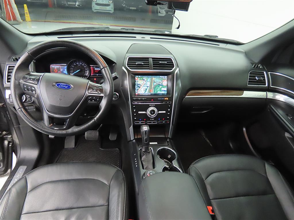 Ford Explorer - Vista 7