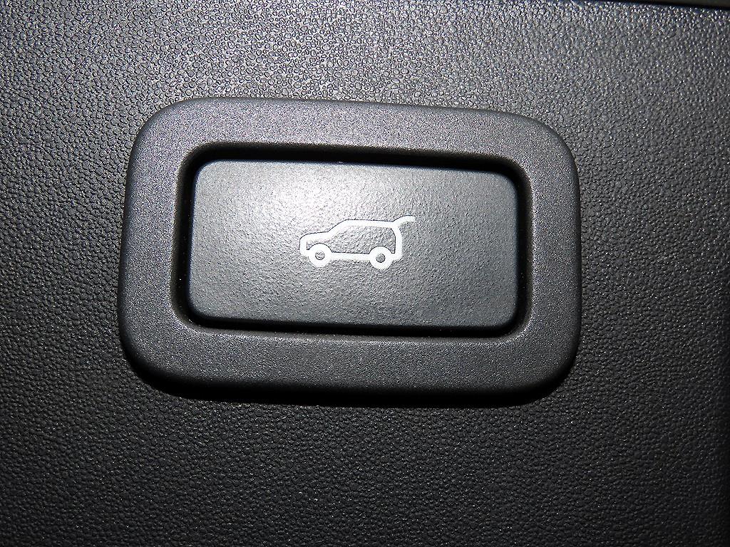 Land Rover Discovery Sports 2016 Blanco - Importación desde Corea - HF Imports Iquique - Foto 16