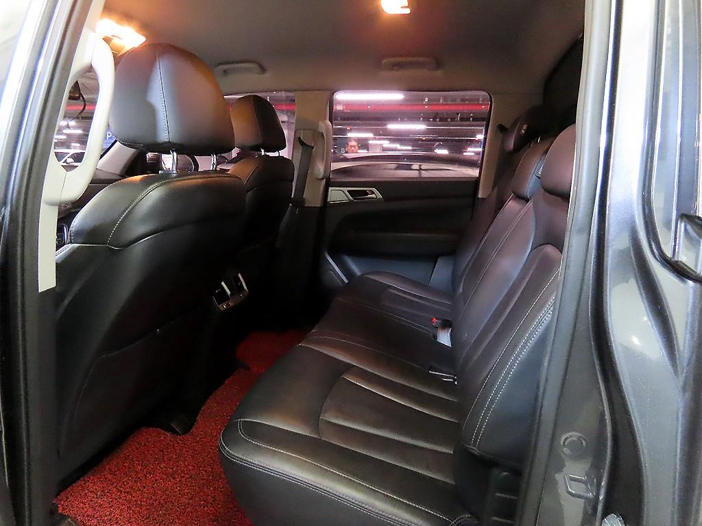 Ssangyong Rexton - Vista 7