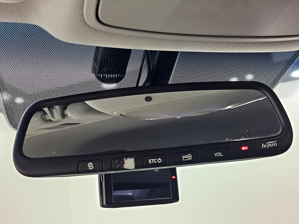 HYUNDAI Sonata - Vista 12