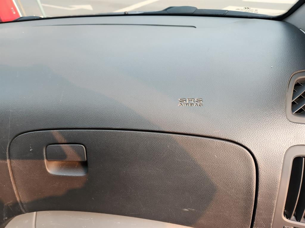 HYUNDAI Starex - Vista 6