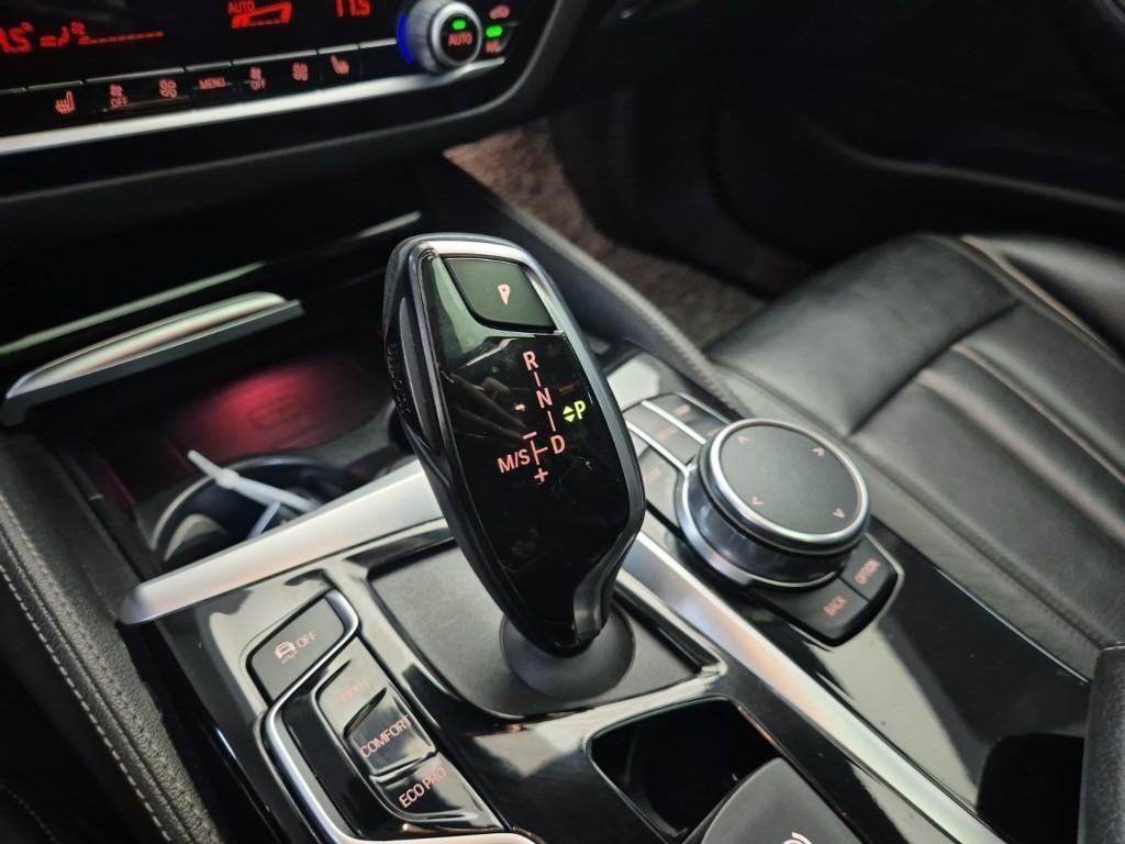 BMW 5 Series - Vista 8