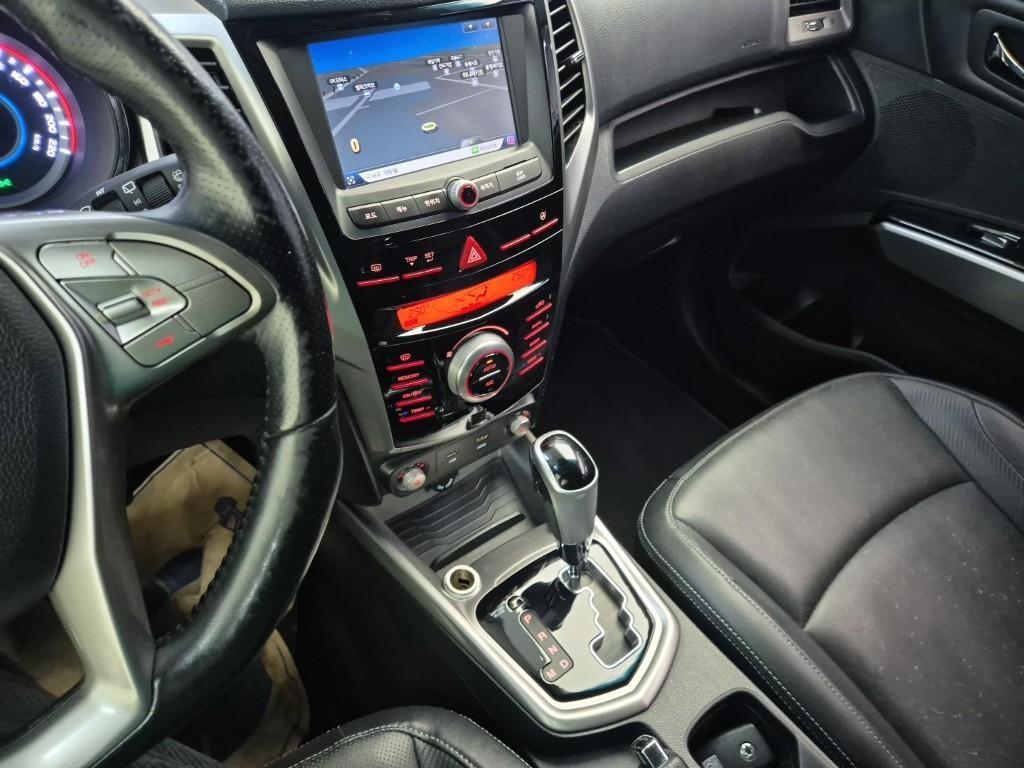 Ssangyong Tivoli - Vista 10