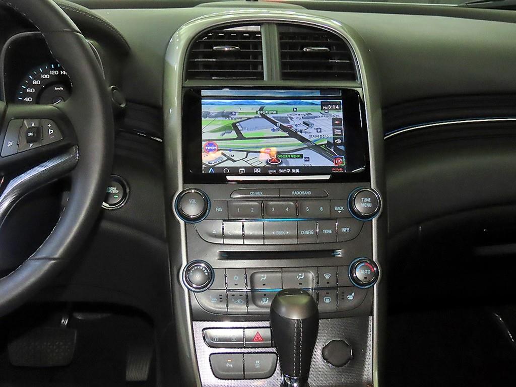 Chevrolet Malibu - Vista 11