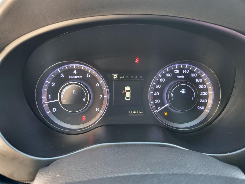 HYUNDAI Aslan - Vista 8