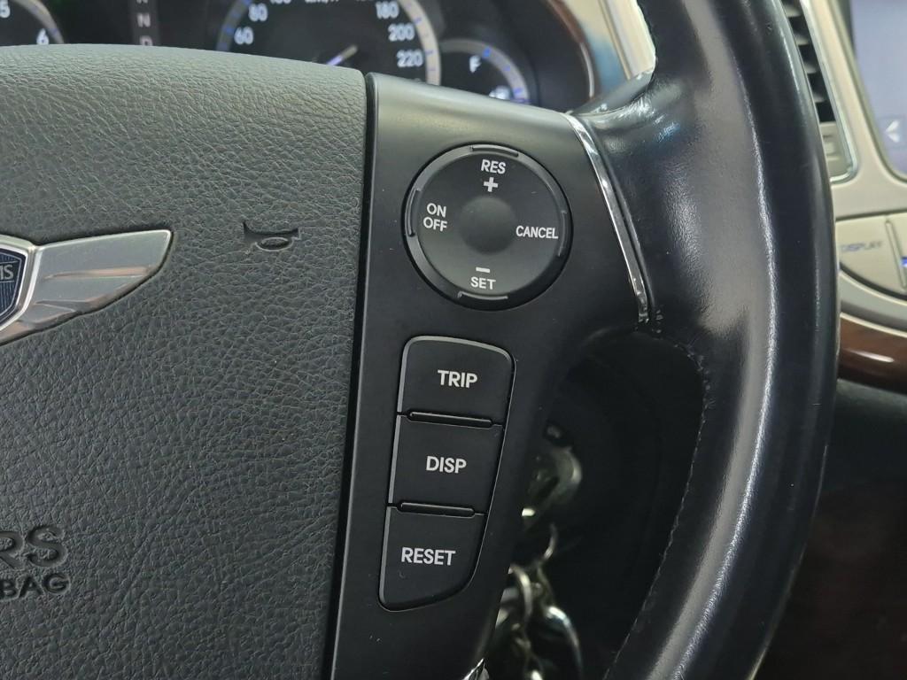 HYUNDAI Genesis - Vista 7