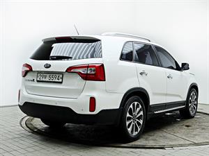 KIA Sorento - Vista 8