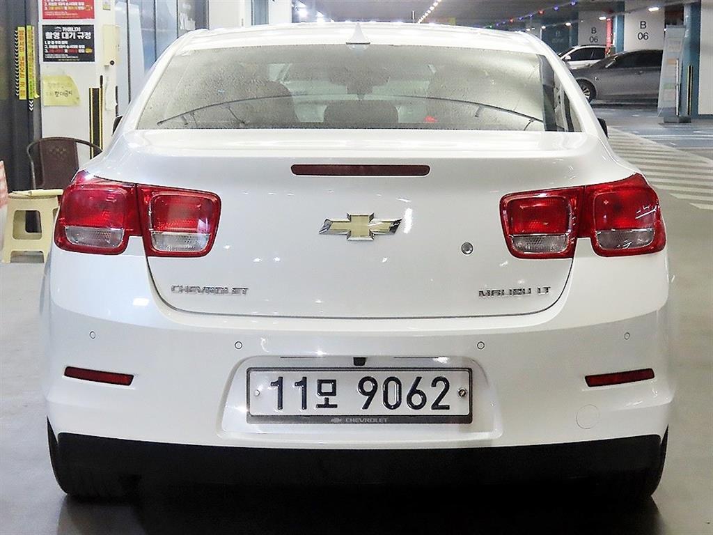 Chevrolet Malibu - Vista 5