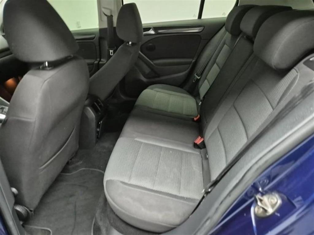 Volkswagen Golf - Vista 12