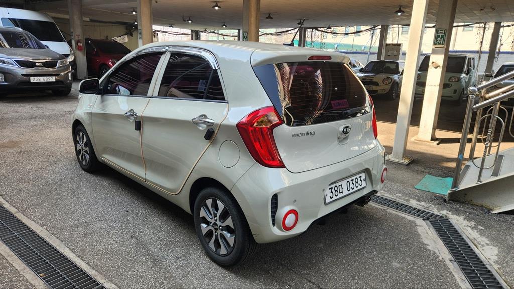 KIA Morning - Vista 4