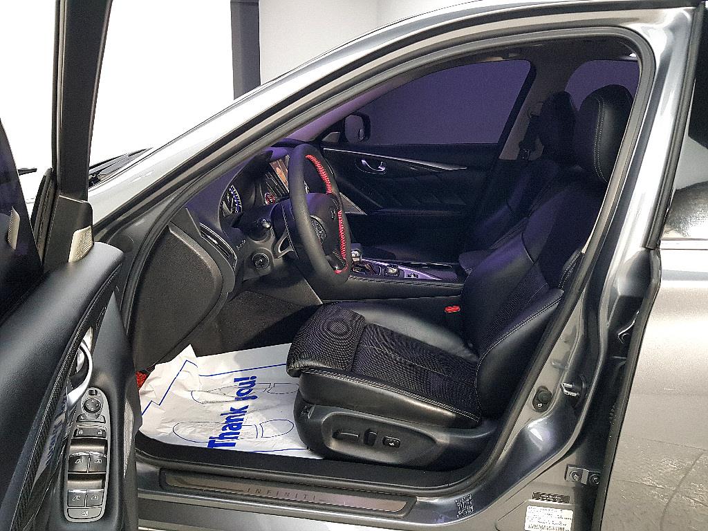 Infiniti Q - Vista 8