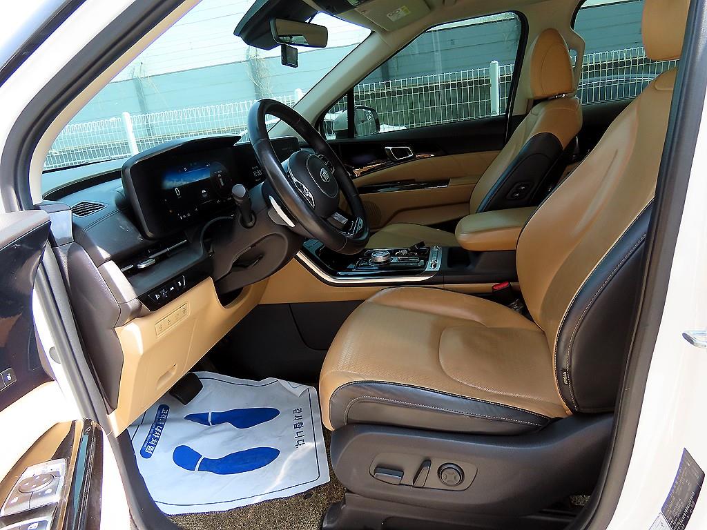 KIA Carnival - Vista 5