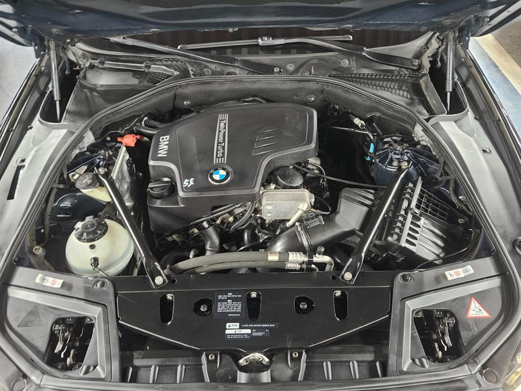 BMW 5 Series 2012 Negro - Importación desde Corea - HF Imports Iquique - Foto 18