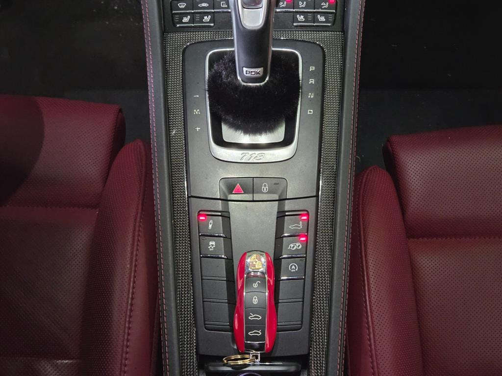 Porsche 718 - Vista 12