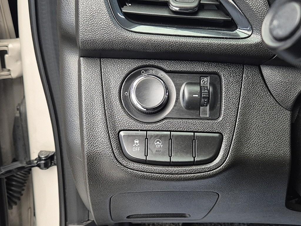 Chevrolet Spark 2018 Blanco - Importación desde Corea - HF Imports Iquique - Foto 13