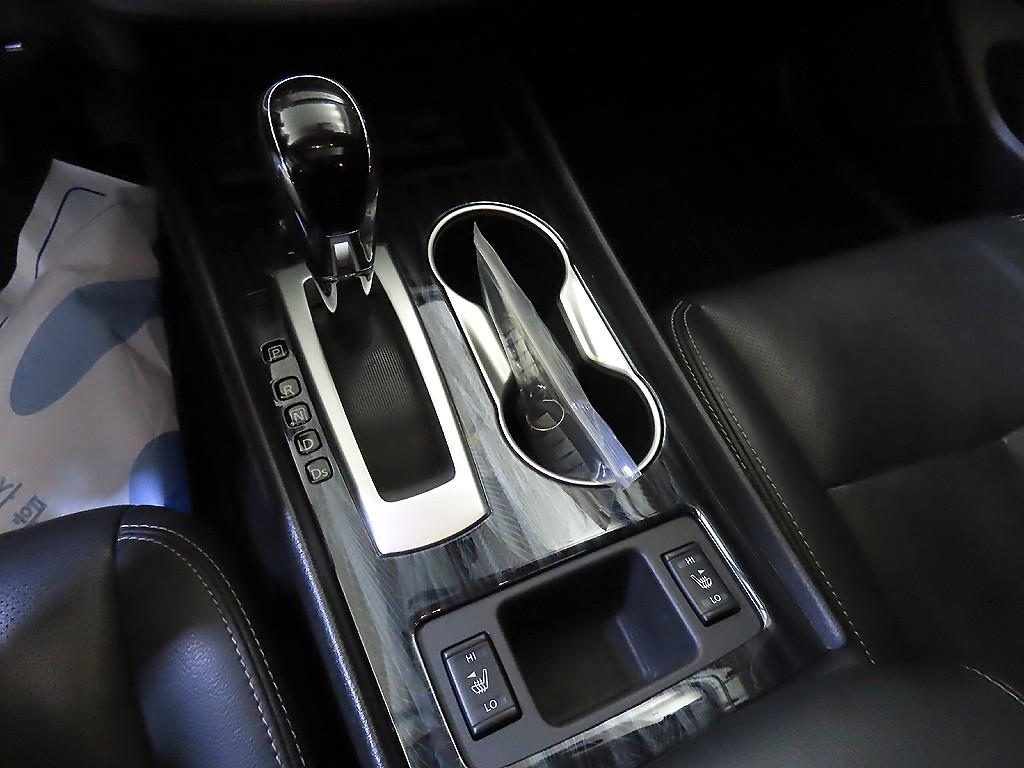 Nissan Altima - Vista 12