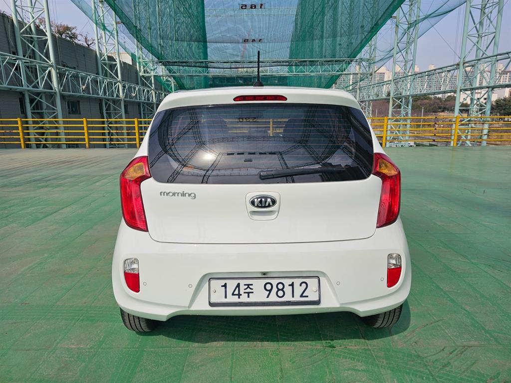 KIA Morning - Vista 5