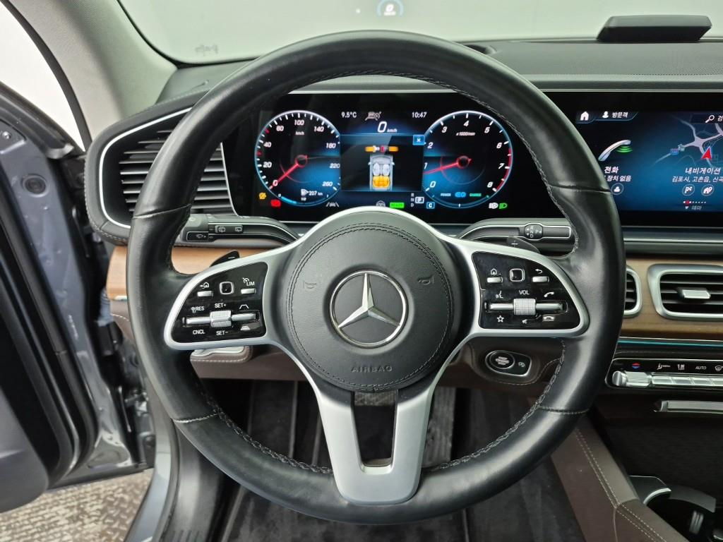 Mercedes Benz GLE Class - Vista 9