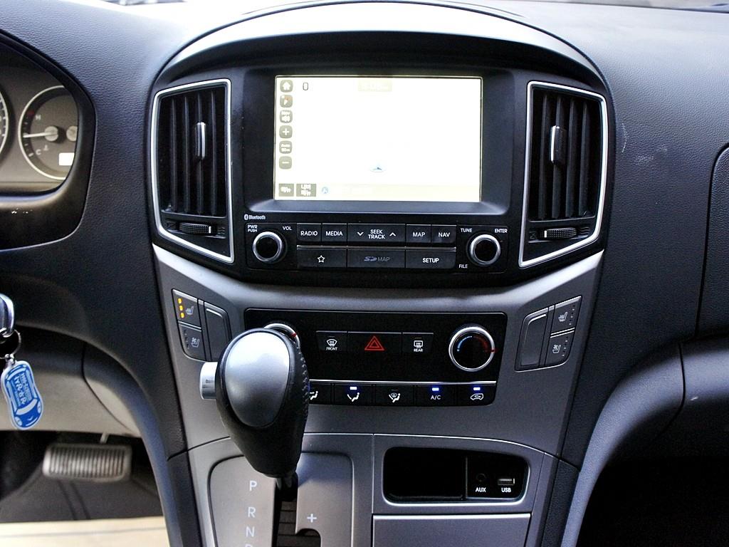 HYUNDAI Starex 2019 Gris - Importación desde Corea - HF Imports Iquique - Foto 10