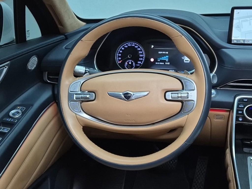 Genesis GV80 - Vista 9