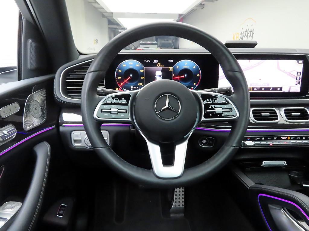 Mercedes Benz GLE Class - Vista 8