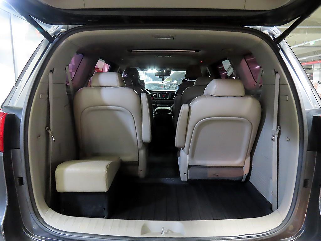 KIA Carnival 2016 Negro - Importación desde Corea - HF Imports Iquique - Foto 16