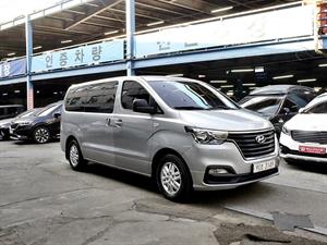 HYUNDAI Starex - Vista 4