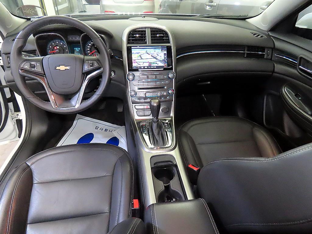 Chevrolet Malibu - Vista 10