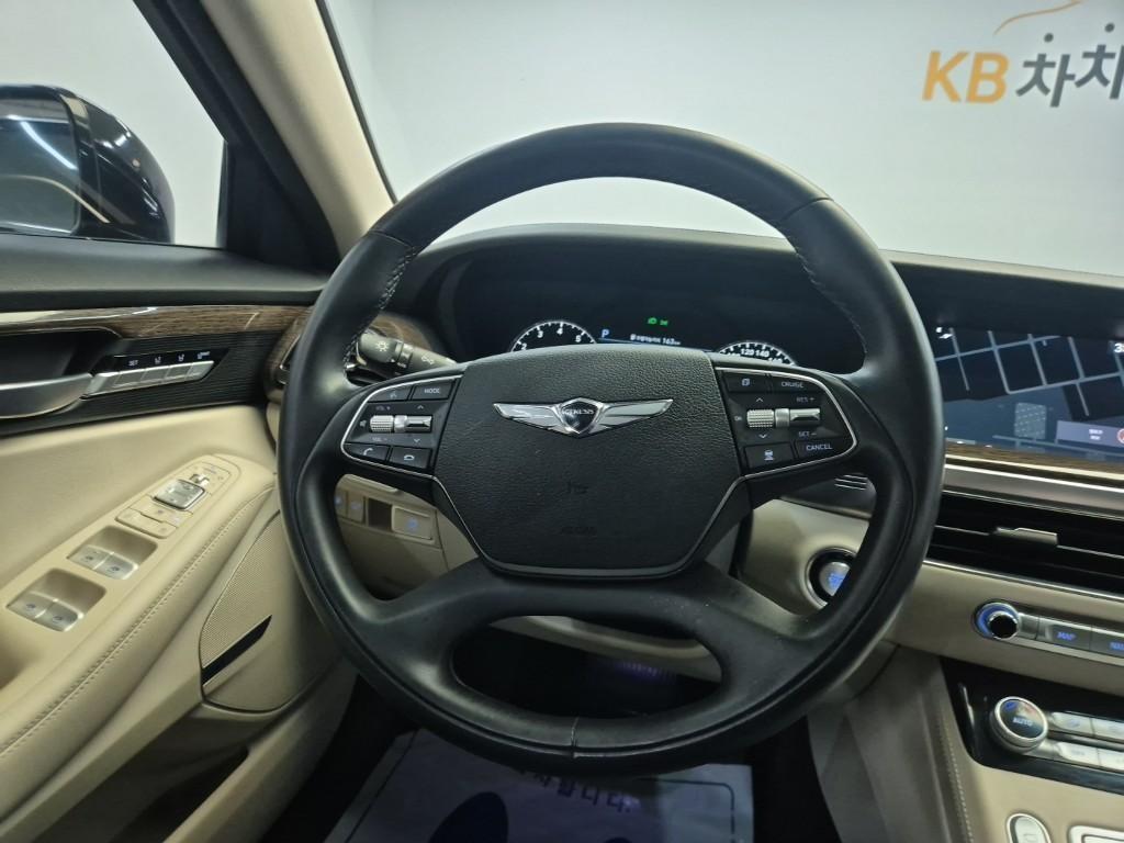 Genesis G90 - Vista 9